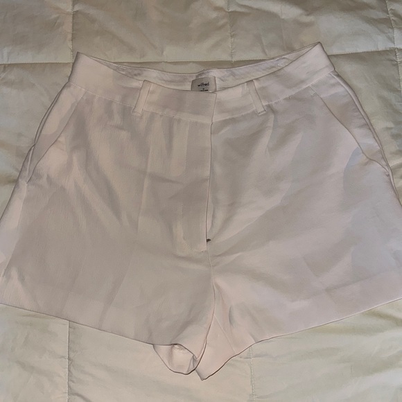 Aritzia Wilfred white shorts - Picture 1 of 3